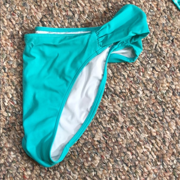 Swimsuit - Picture 3 of 3